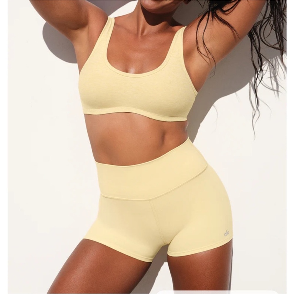 Alo Yoga Women's Butter Yellow shorts
